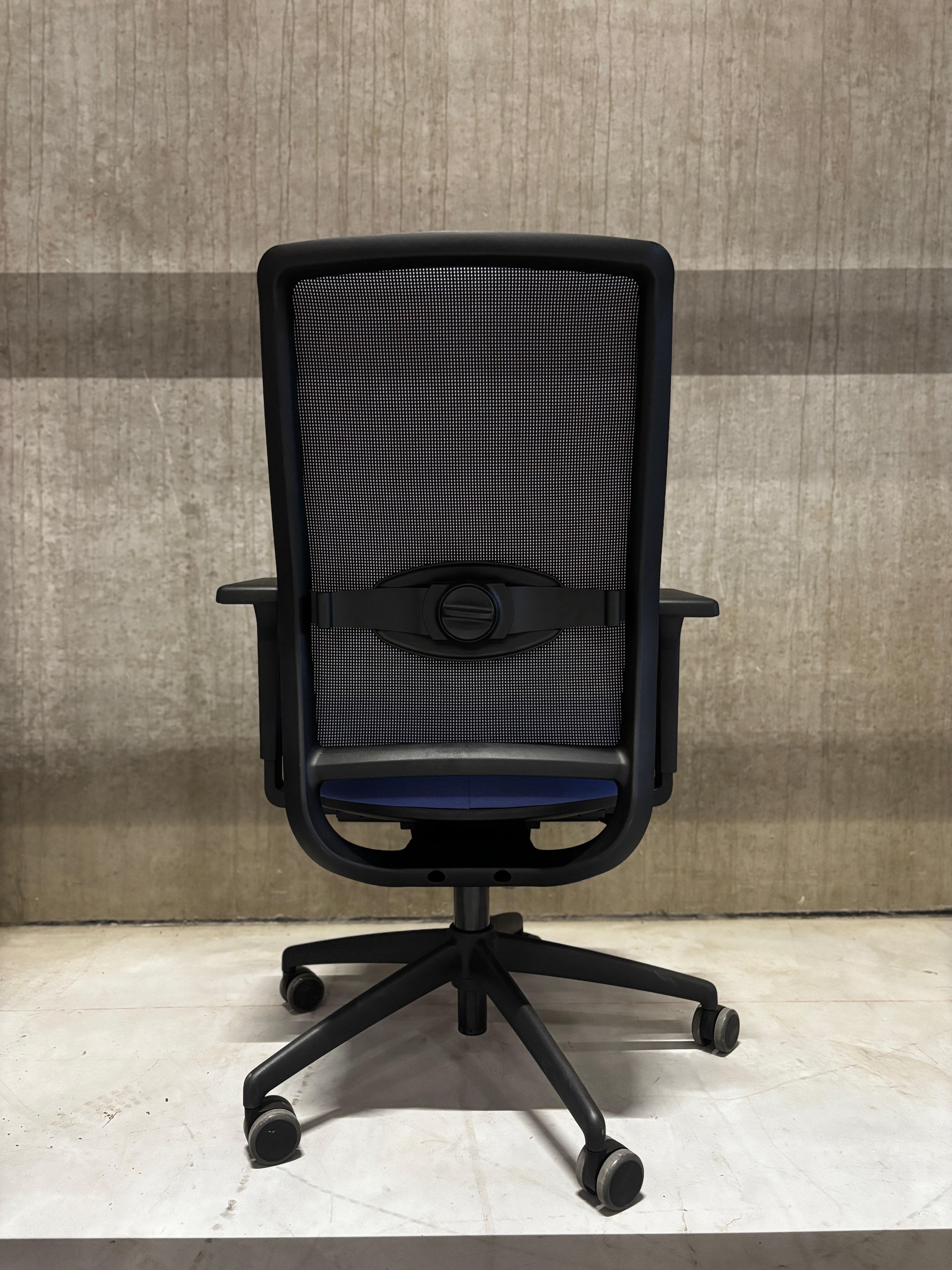 Sample Sale - Workliving Ocean Mesh Blauw - Ergonomische Bureaustoel NEN 1335