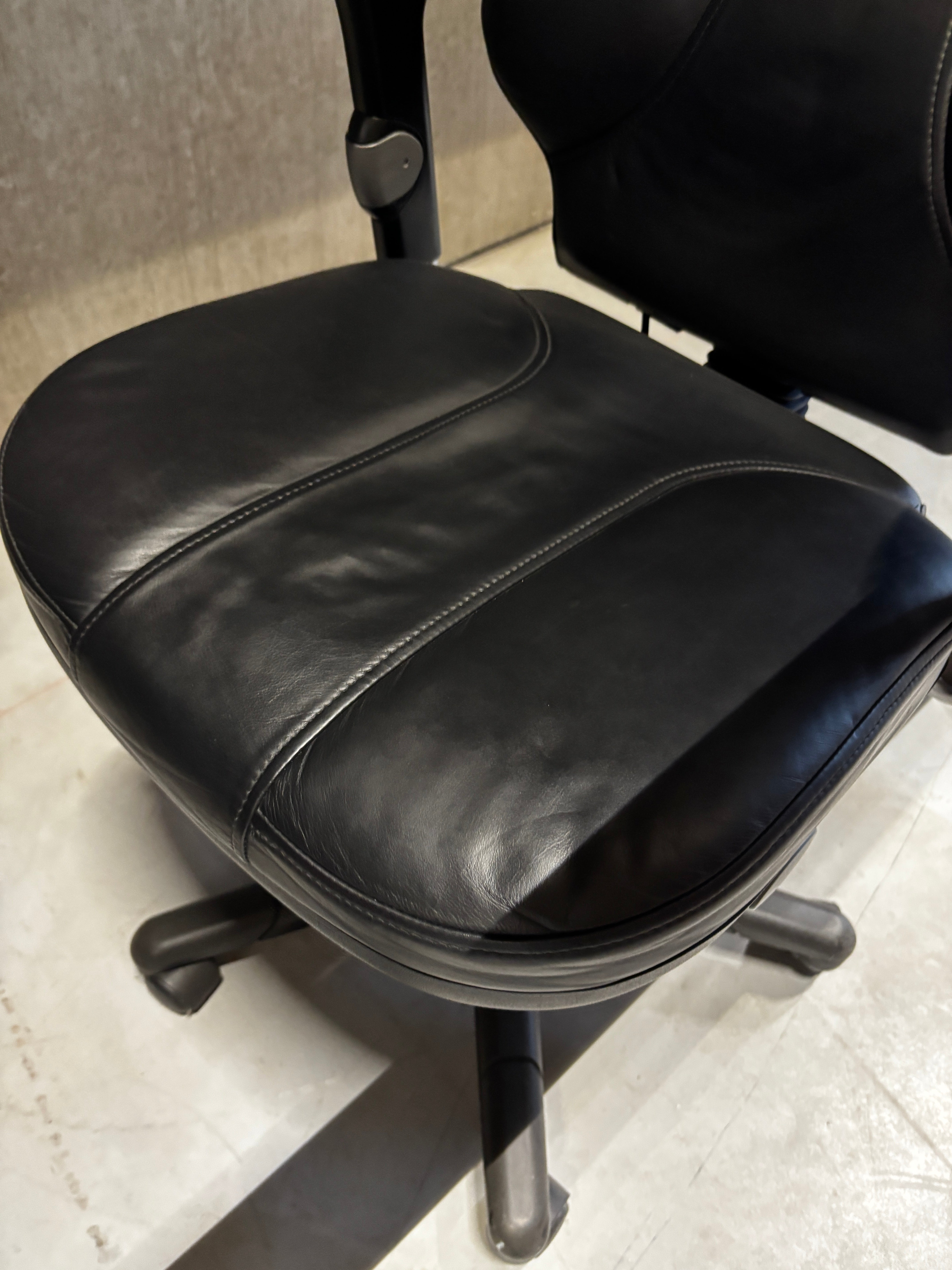 Refurbished Bureaustoel RH Logic 4 Leder met Hoofdsteun Zwart