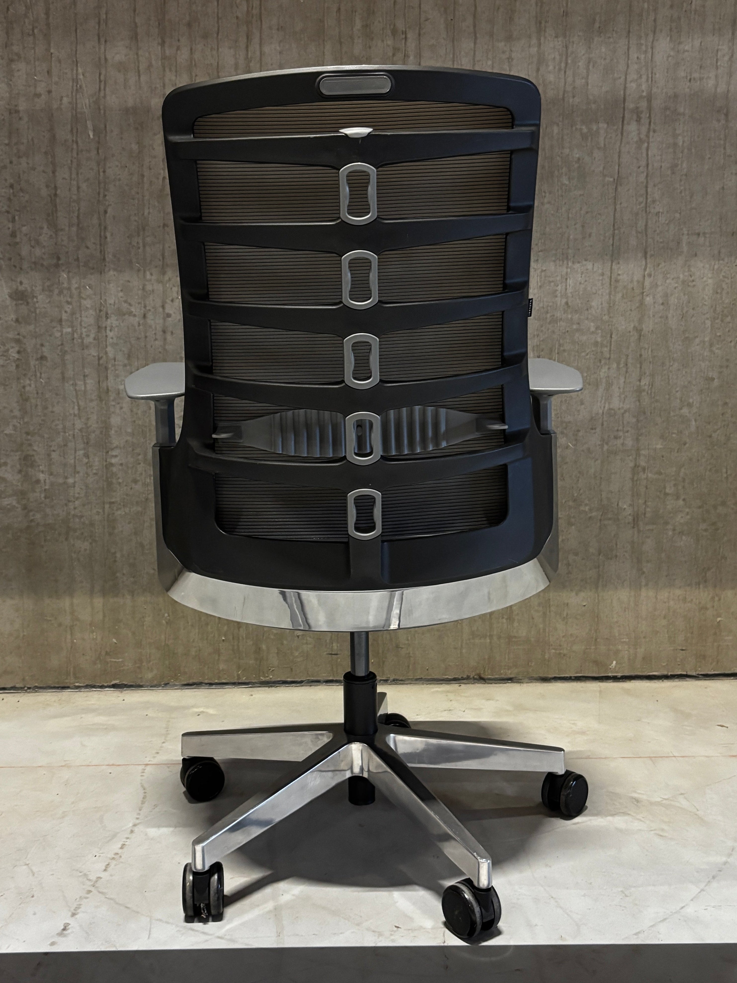 Refurbished Bureaustoel Markant Autobalance Pro zwart