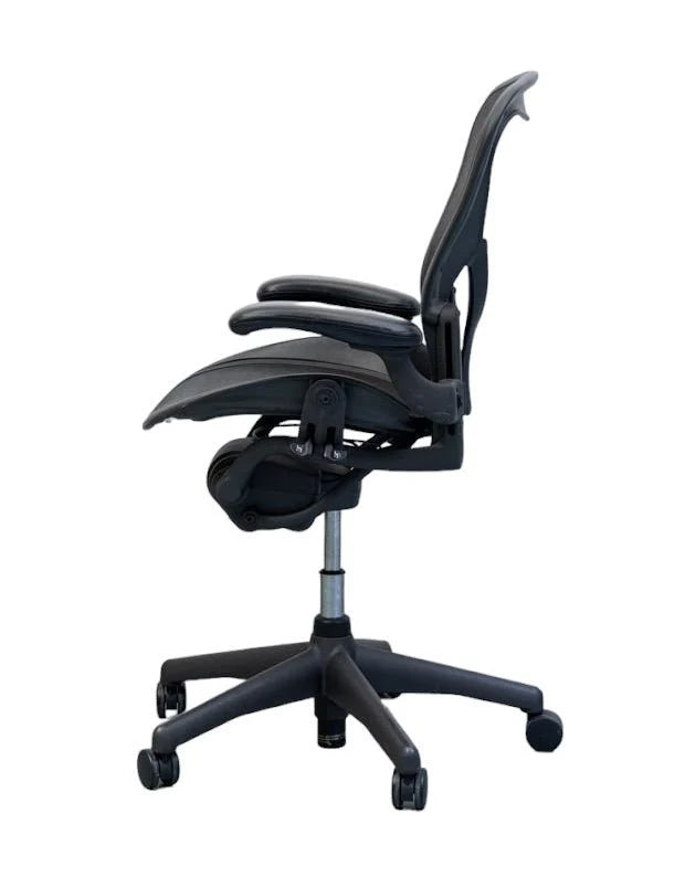 Refurbished Herman Miller Aeron "B" Posturefit Bureaustoel