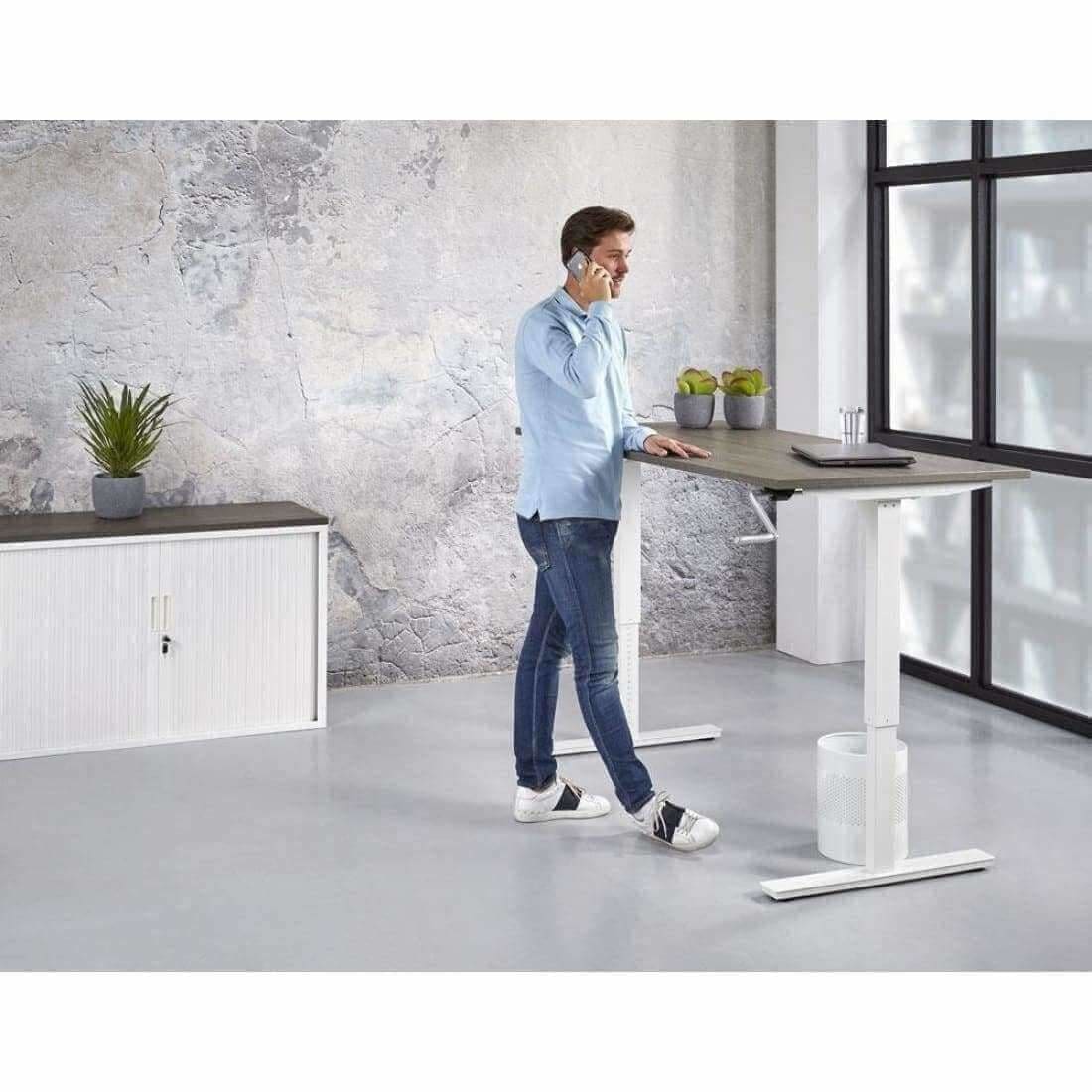 Verstelbaar Zit/Sta Bureau Ergonomisch Slinger Projectas Bureau Woonliving