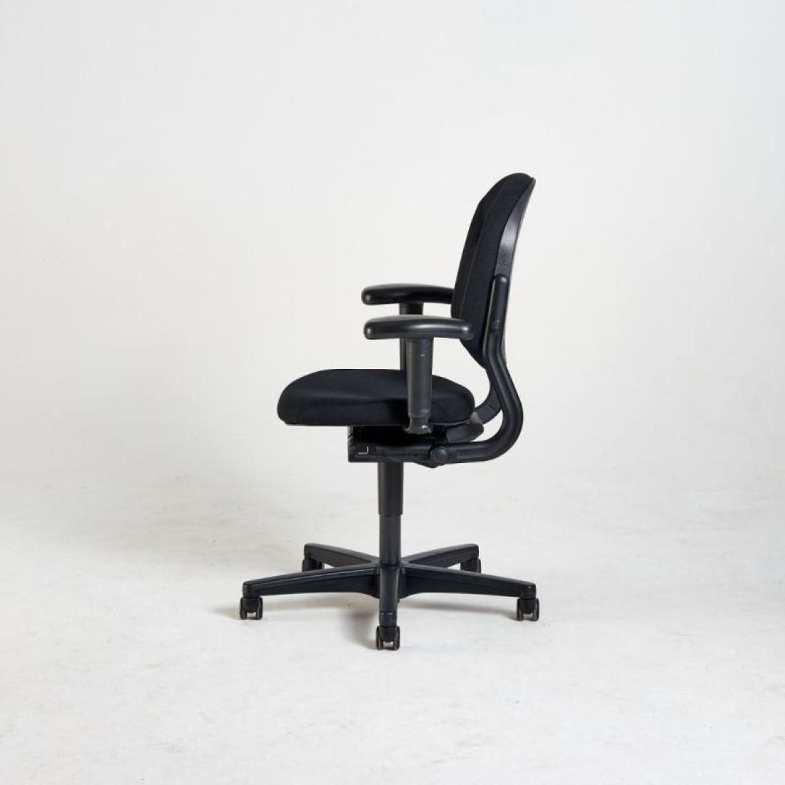 Refurbished Bureaustoel Ahrend 220 Zwart Ergonomisch Design