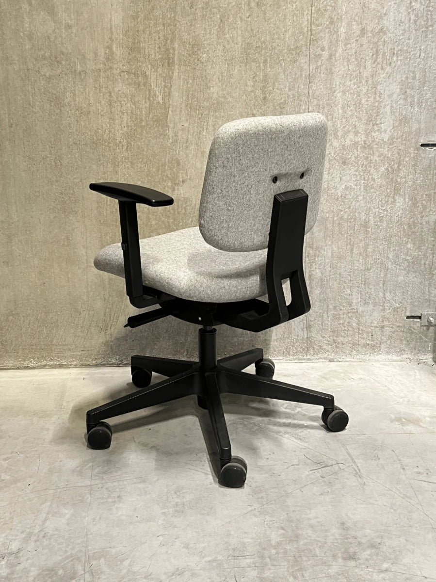 Outlet - Refurbished Bureaustoel F5 Comfort Lichtgrijs