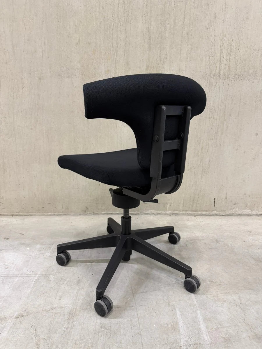 Outlet - Refurbished Bureaustoel B10 Spindl Bull Zwart