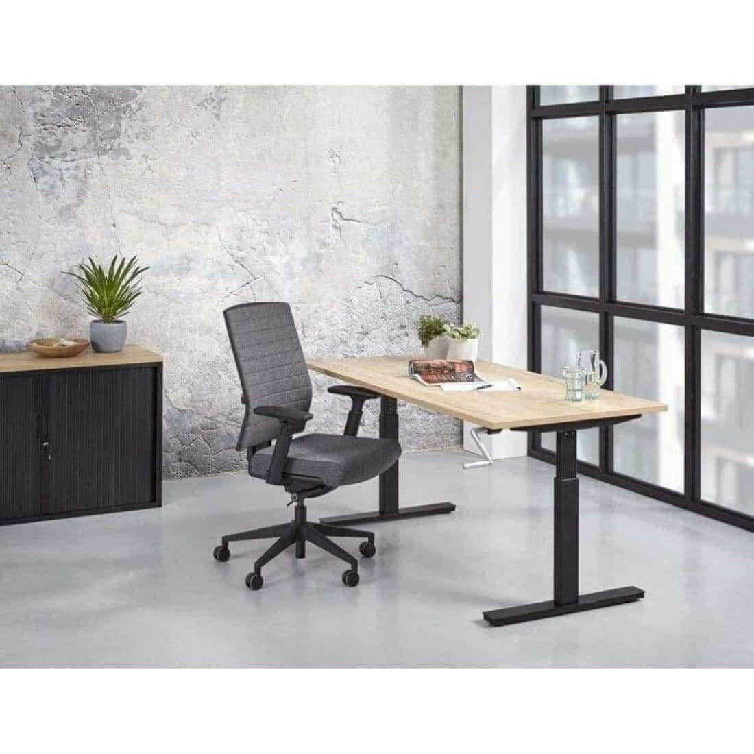 Verstelbaar Zit/Sta Bureau Ergonomisch Slinger Projectas Bureau Woonliving 120x80cm Licht Eiken Zwart