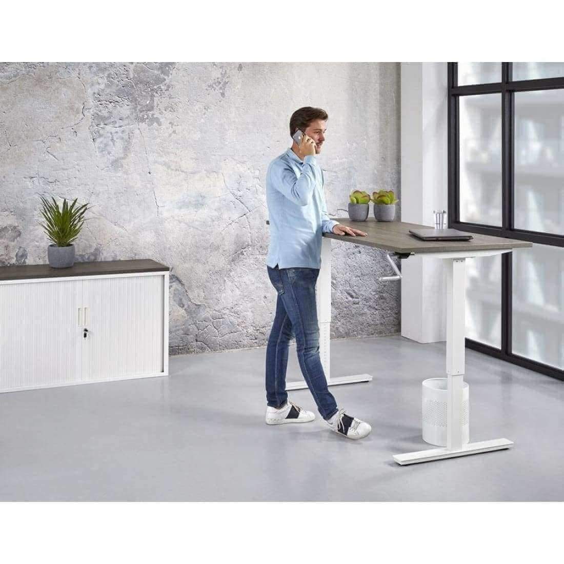 Verstelbaar Zit/Sta Bureau Ergonomisch Slinger Projectas Bureau Woonliving