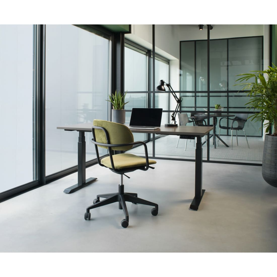 Workliving Puur Design Bureaustoel - Velvet Earth Army - Workliving - Bureaustoelen design- Workliving