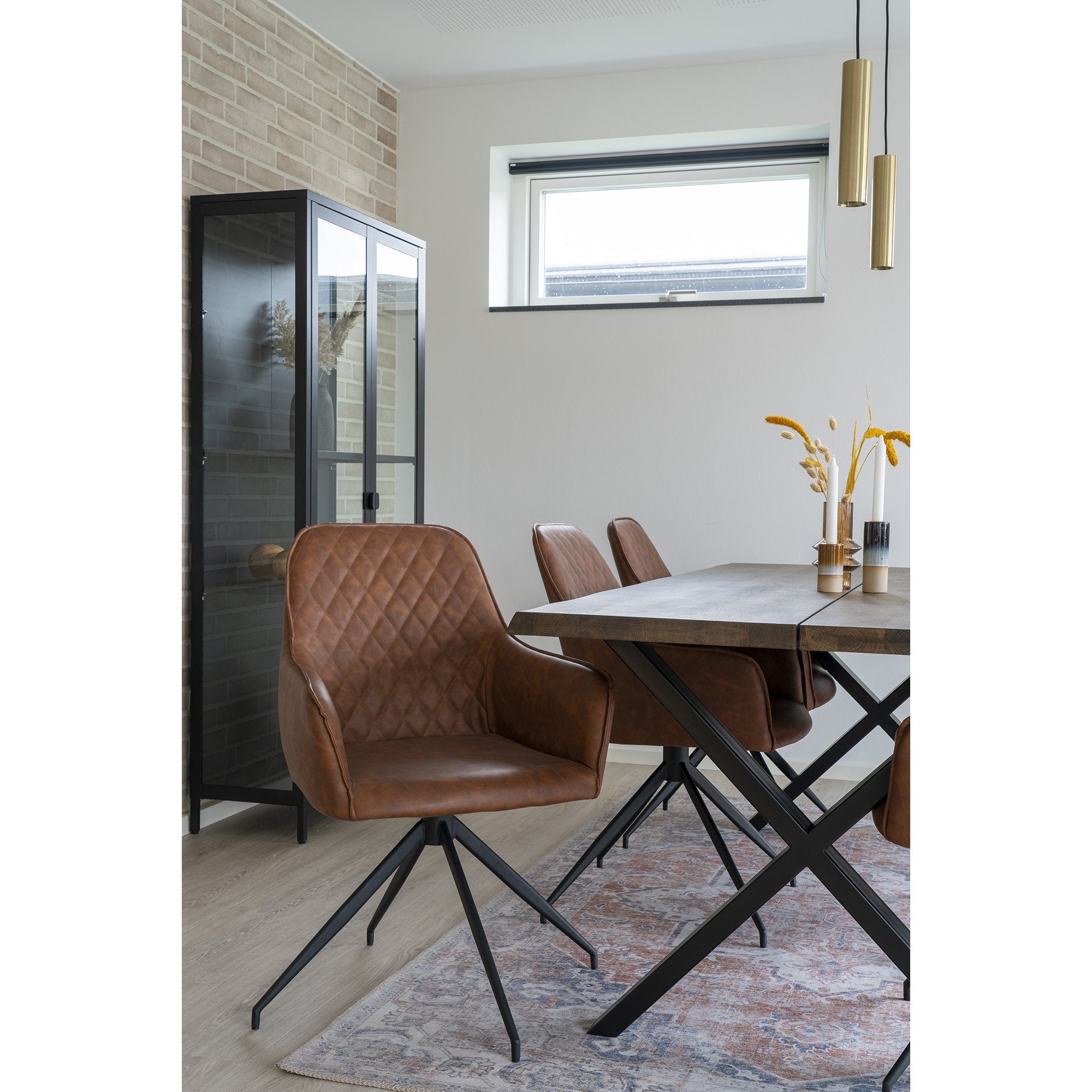 Harbo Dining Chair with Swivel - Dining Chair in PU with Swivel, vintage brown with black legs, HN1220 - House Nordic - Dining Chair- Workliving