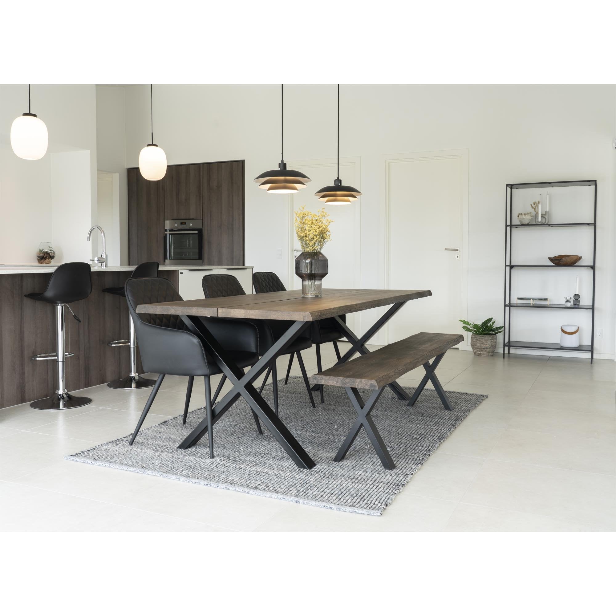 Toulon Bench - Bench in oak with wavy edge, smoked oil with black legs, 180x32x46 cm - House Nordic - Bench- Workliving