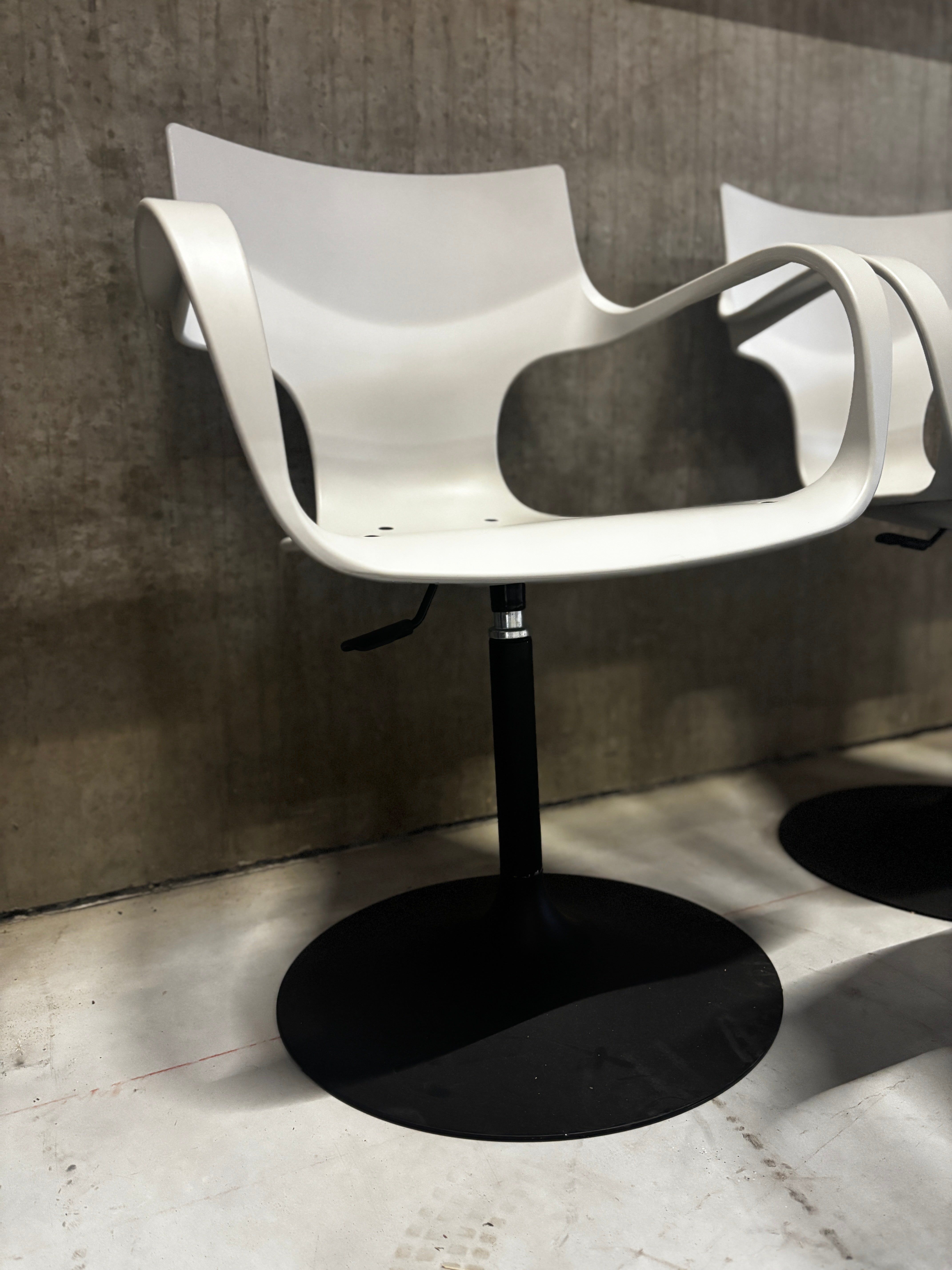 Sample Sale - Workliving Jim Stoel - Wit - Trompet Onderstel - Set van 5