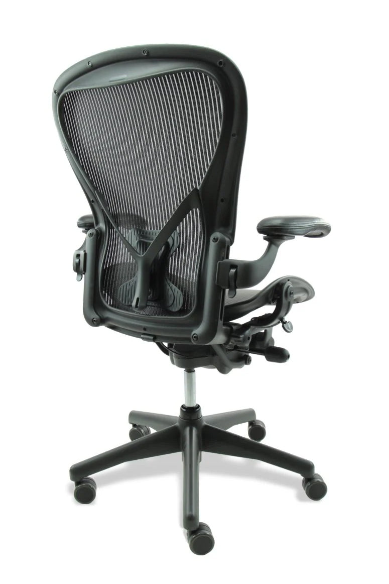 Refurbished Bureaustoel Herman Miller Aeron "C" Posturefit Full Option Graphite