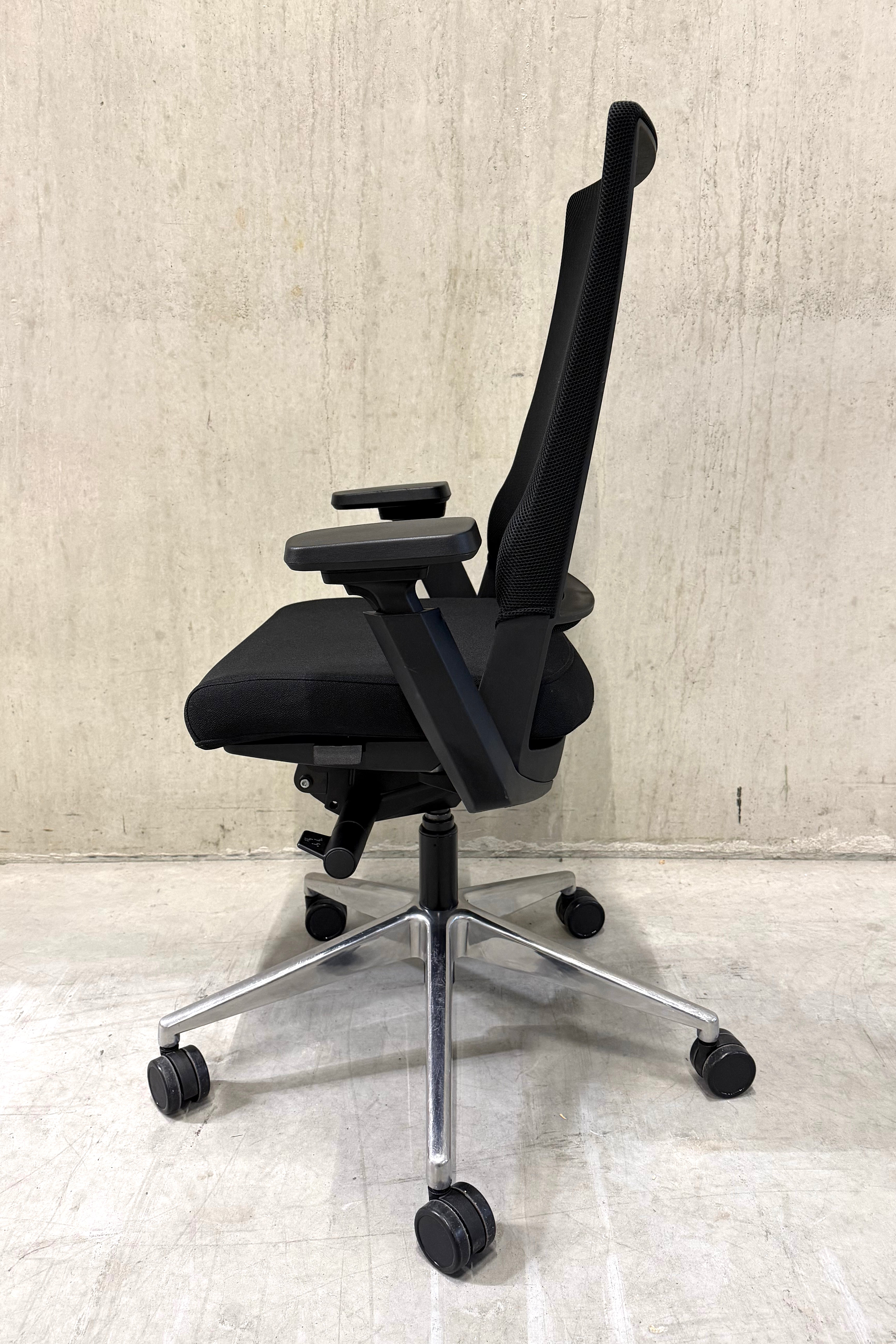 Outlet - Refurbished Bureaustoel B13 Comfort Zwart