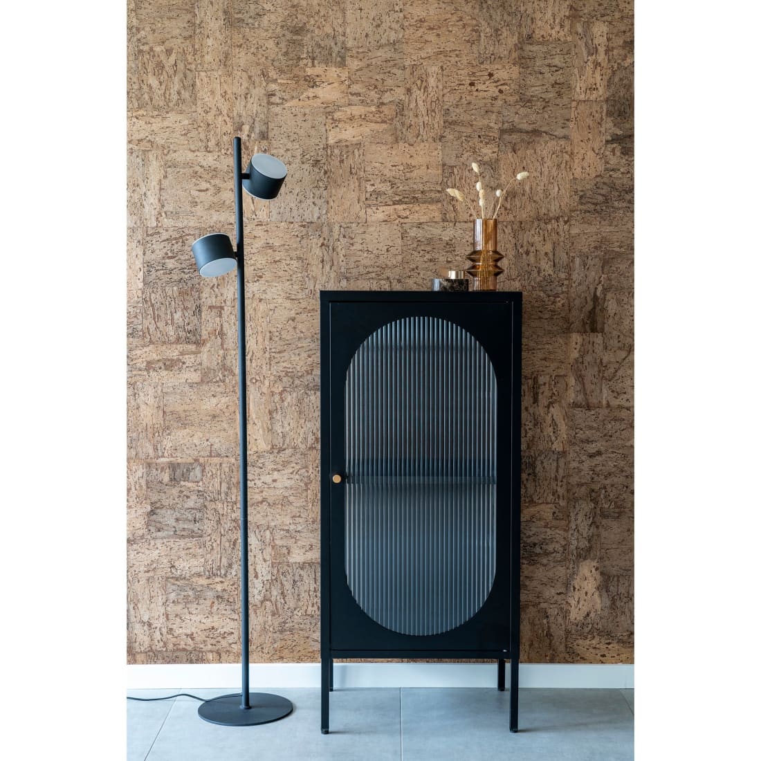 House Nordic Adelaide Wandkast - Zwart Staal - Glazen Deur -