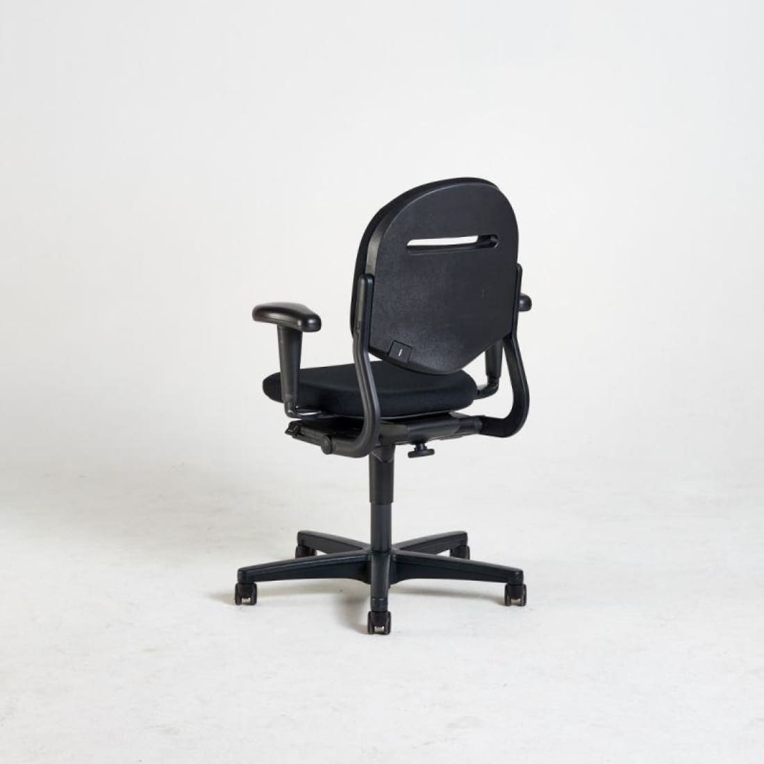 Refurbished Bureaustoel Ahrend 220 Zwart Ergonomisch Design