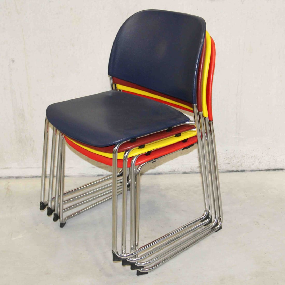 Sample Sale 197 Stapelbare Stoel Rood - sample