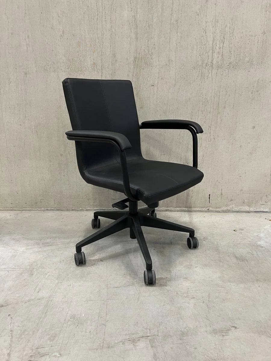 Outlet - Refurbished Bureaustoel A1 Zwart Leer