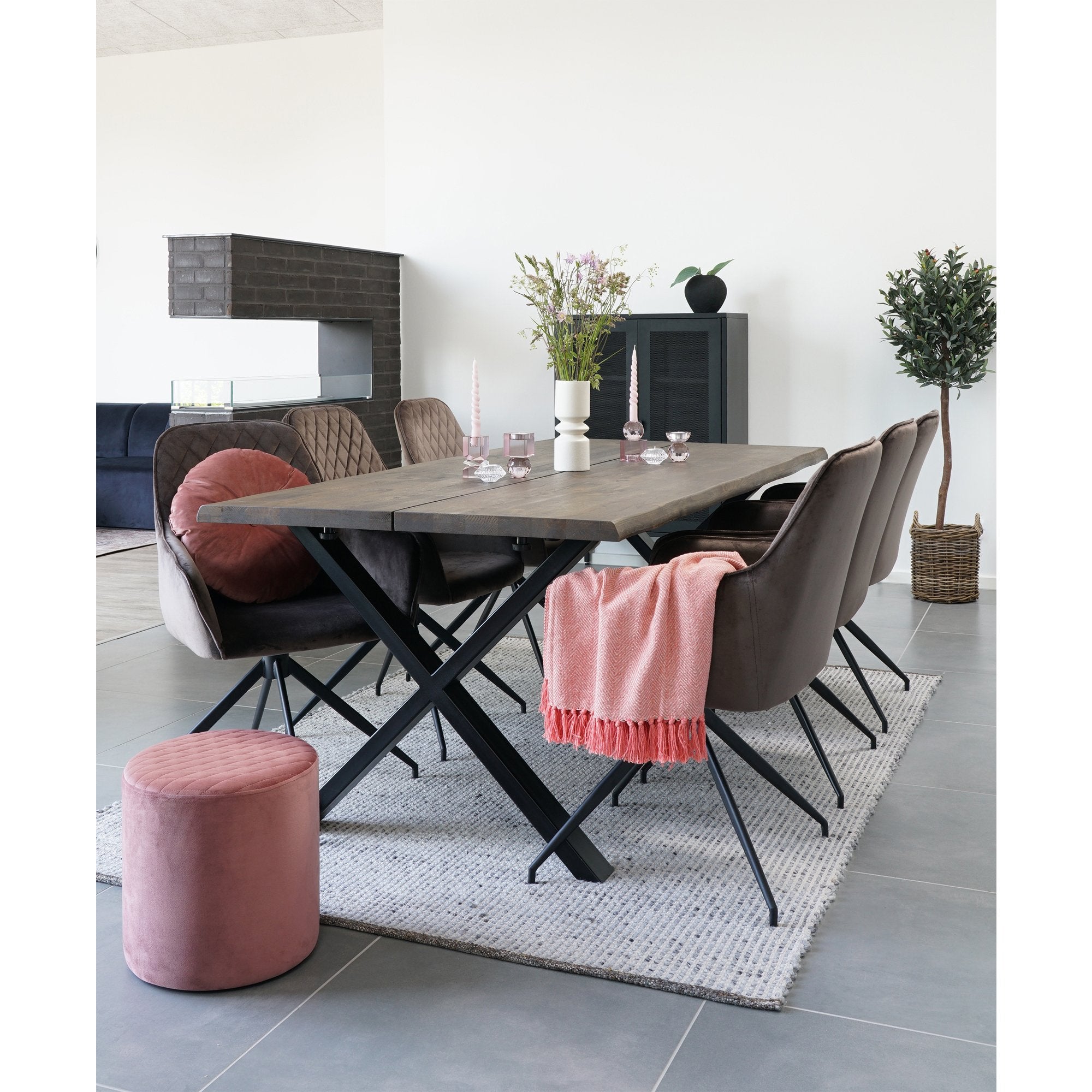 House Nordic Harbo - Eetkamerstoel - Draaibaar - Velvet Mushroom - Met Armleuningen