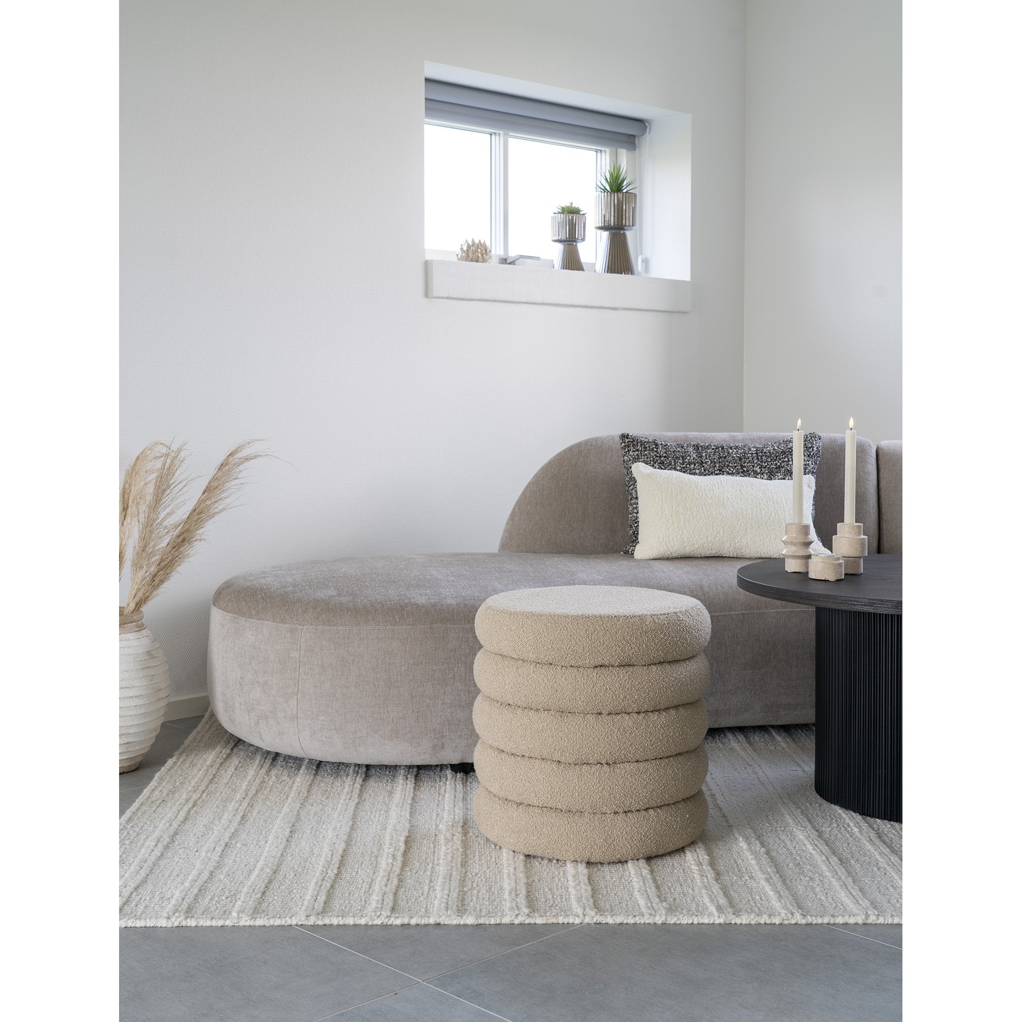 Brooklyn Pouf - Pouf with storage, bouclé, beige, Ø44x44 cm - House Nordic - Pouf- Workliving