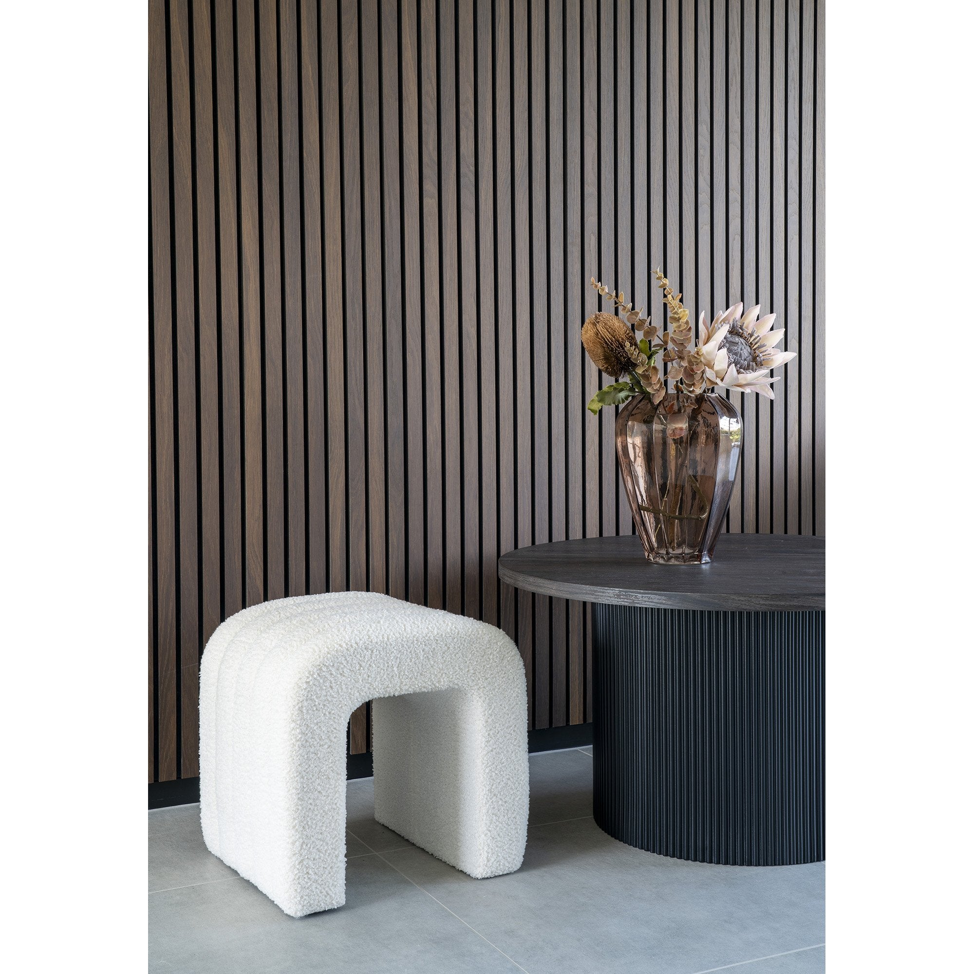 Colma Pouf - Pouf, bouclé, white, 41x36,5 cm, HN1234 - House Nordic - Pouf- Workliving