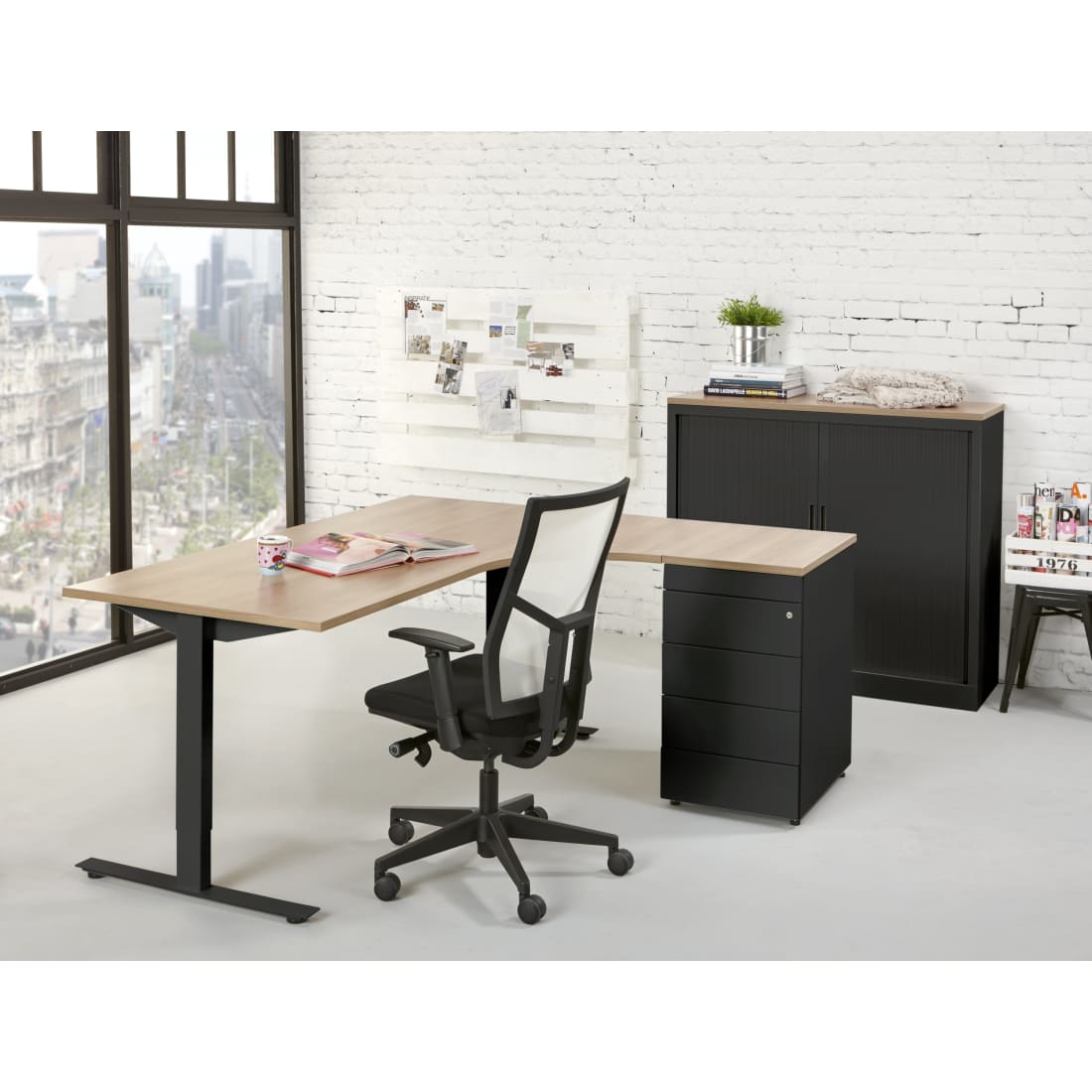 Hoekbureau Rechts Verstelbaar Brooklyn T-poot 160x80 - Licht